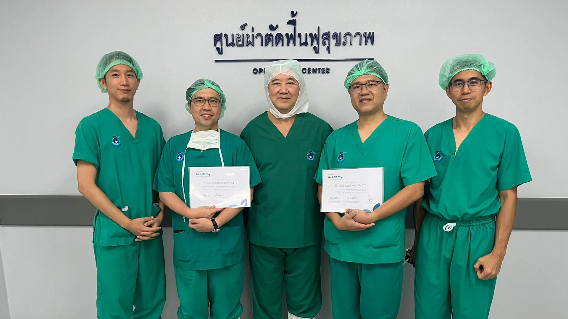 Mandaya Puri Miliki 4 Dokter Spesialis Orthopedi Bersertifikasi Robot Lutut