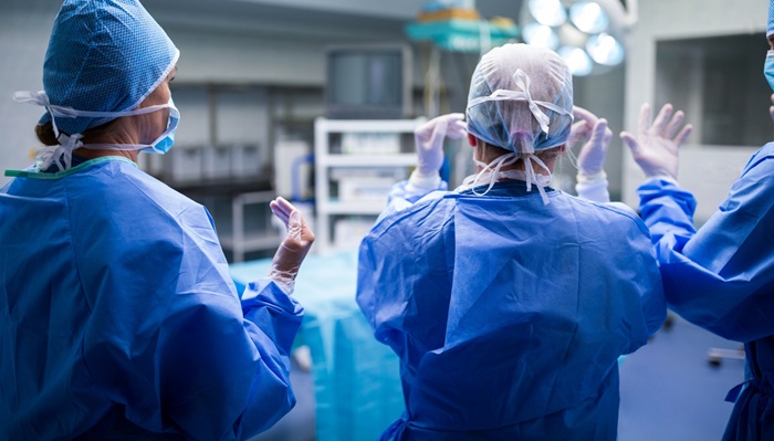 Tim Dokter Transplantasi Ginjal RS Mandaya Royal Puri