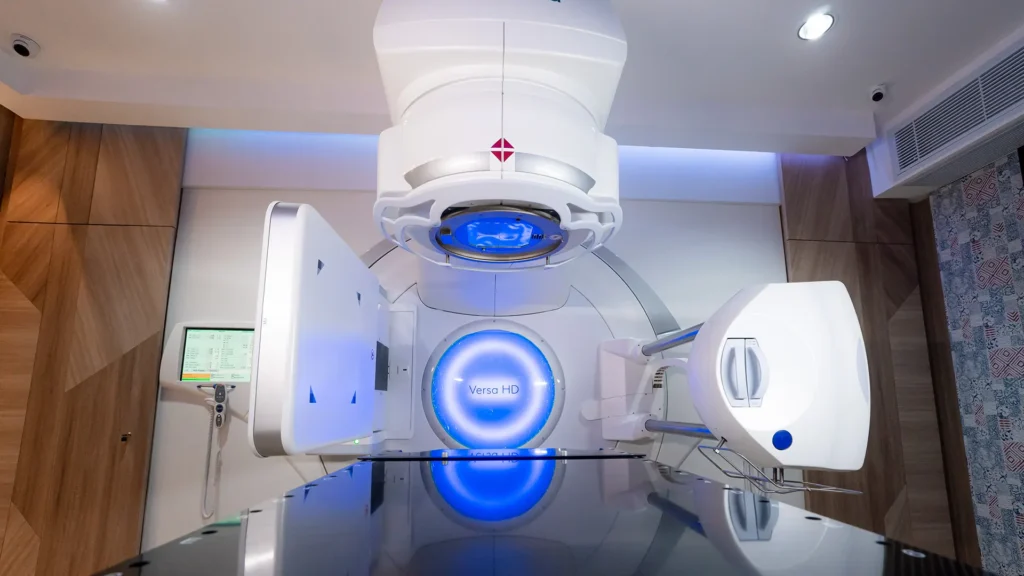 Terapi Radiasi Kanker Paru di RS Mandaya Puri Berteknologi 4D